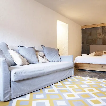 Chalet Hotel Rikhelan *