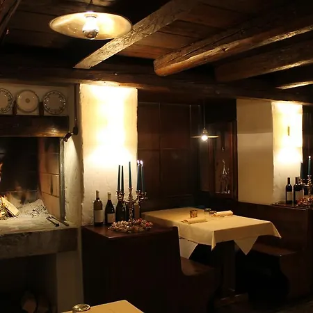 Chalet Hotel Rikhelan