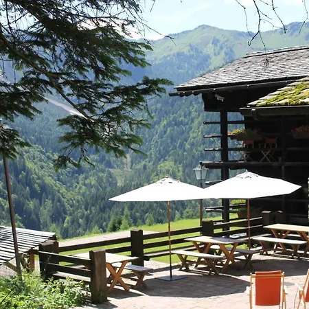 Chalet Rikhelan